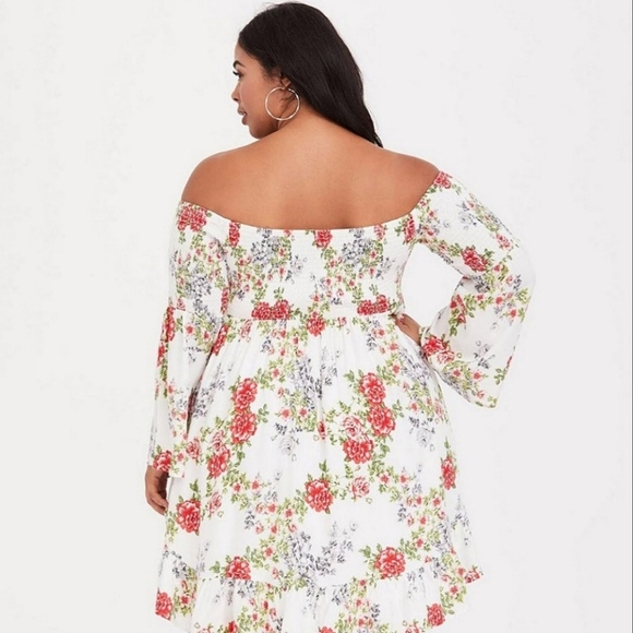 Floral Smocked Tunic - Picture 5 of 6